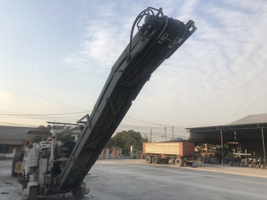 ขาย 1,250,000 รถกัดถนน เก่านอก WIRTGEN รุ่น1000 C ล้อยางใช้งานน้อยไม่ถึง1,000 ชั่วโมง รถพร้อมใช้งานเอกสารเป็นใบแจ้งจำหน่าย  สนใจดูสินค้าแหลมฉบังชลบุรี 090-772-3710 090-772-3708