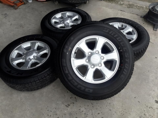 ขายล้อแม็กป้ายแดงถอดศูนย์ dmax 16" ยางปี19