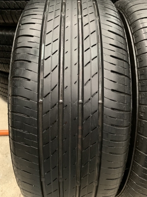 ล้อแม็ก Honda Civic 1.5 Turbo RS ขอบ 17 พร้อมยาง 215-50-17 Bridgestone ปี 16 ล้อแม็ก Honda Civic 1.5 Turbo RS ขอบ 17 พร้อมยาง 215-50-17 Bridgestone ปี 16