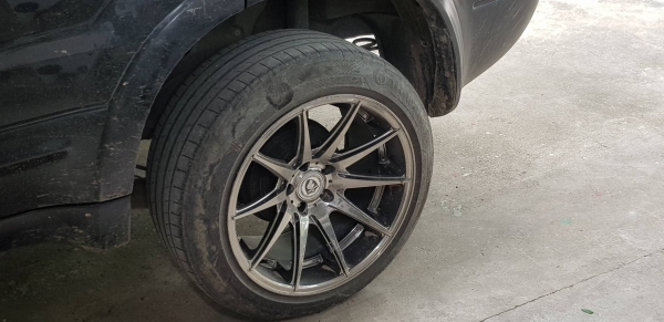 แม็ก ขอบ 18 114x5รู สี แบล็คโครม รุ่นไหม่ black chrome ยาง คอนติเนนตัน 235/50 R18 ออกไหม่ มา สี่หมื่นกว่า วิ่งน้อย แม็ก ขอบ 18 114x5รู สี แบล็คโครม รุ่นไหม่ black chrome ยาง คอนติเนนตัน 235/50 R18 ออกไหม่ มา สี่หมื่นกว่า วิ่งน้อย