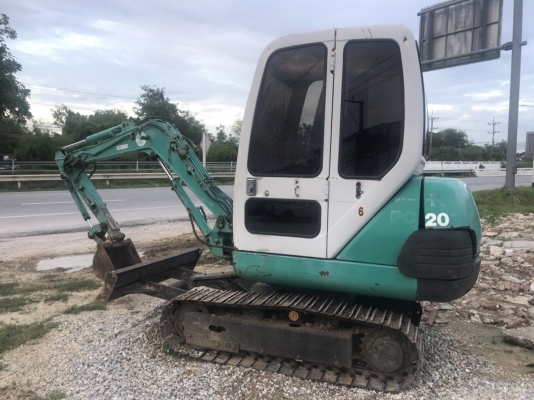 ขาย 375,000 KOMATSU pc 20-7 E พร้อมหัวเจาะ เก่านอก เครื่องดำ หัวเก๋งจากนอก ปั้มแรง เอวแน่น ช่วงล่างสวย รถสวยพร้อมใช้งาน รถอยู่ นครสวรรค์ 092-595-6777 061-446-2662 ญิ๋งยุ