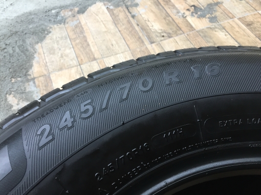 245-70-16 ปี 16 ยาง Michelin 4 เส้น 4000 ยางสวยไม่บวมไม่กินข้างดอกยางเหลือเยอะเอาไปวิ่งกันใด้อีกยาว 