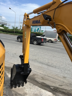 รถขุดเล็ก Komatsu PC30MR2 สภาพสวยเก่านอก แทรคเกี๊ย ชั่วโมงน้อย