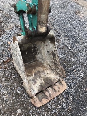 ขายรถแม็คโคร KOMATSU PC27R-8 พร้อมใช้งาน นำเข้าเองจากประเทศญี่ปุ่น ติดต่อ 063-9316985 ID LINE : 0639316985 ครับ