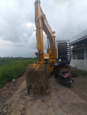 ขายรถแบคโฮ KOMATSU  PC100-3 ใช้งานได้เลย ไม่ต้องซ่อม