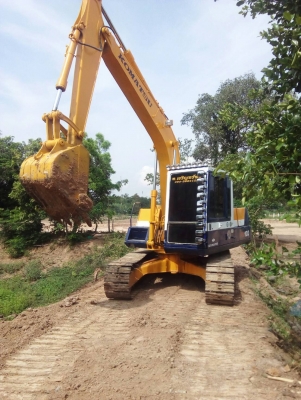 ขายรถแบคโฮ KOMATSU  PC100-3 ใช้งานได้เลย ไม่ต้องซ่อม