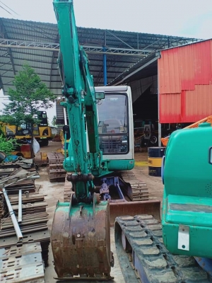 ขายจ้า..KOMATSU PC30-7E เก่านอกแท้  เดิมๆๆ  สภาพสวย..เครื่องดำ  พร้อมใช้ โทร 089-3818694 จ๊อย