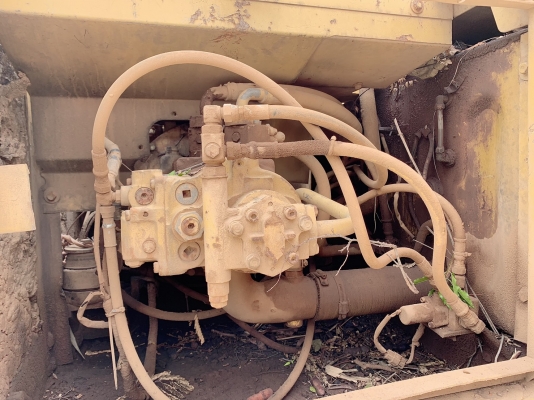 ขาย 595,000. บาท  Komatsu pc 200-6    เครื่องดี ปั้มแรง โซน่า เอวแน่น ไฟฟ้าครบ. แอร์หนาว รถพร้อมใช้ เอกสารอินวอย์.   รถอยู่ ปทุธานี. โทร 0626426323
