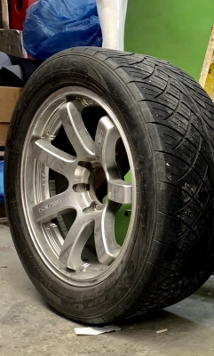 ขายล้อ ขอบ 20 พร้อมยาง โทร 0944431279