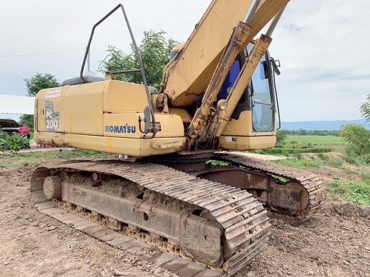 ขาย 865,000 บาท  KOMATSU PC 200-7 ปี 2005  1x,xxx ชัวโมง เครื่องดี ปั้มแรง โซ่ใหม่ 2 ข้าง ไฟฟ้าครบ เอวแน่น แอร์หนาว รถพร้อมใช้งาน เอกสารอินวอย์  รถอยู่ เพชรบูรณ์ โทร 0626426323