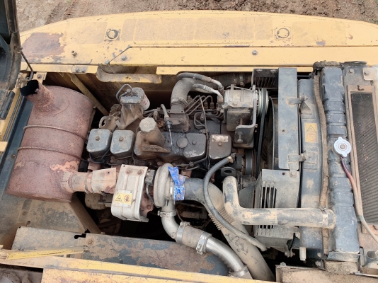 ขาย 865,000 บาท  KOMATSU PC 200-7 ปี 2005  1x,xxx ชัวโมง เครื่องดี ปั้มแรง โซ่ใหม่ 2 ข้าง ไฟฟ้าครบ เอวแน่น แอร์หนาว รถพร้อมใช้งาน เอกสารอินวอย์  รถอยู่ เพชรบูรณ์ โทร 0626426323