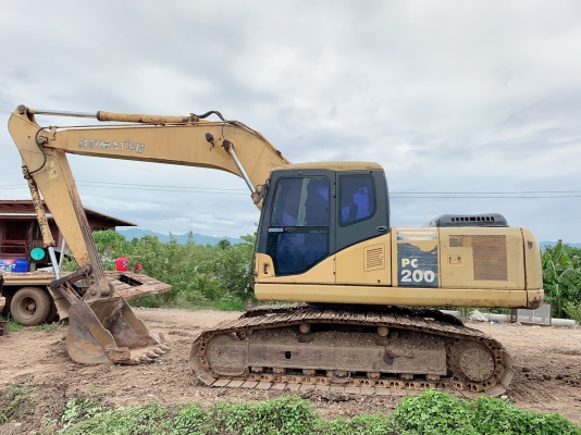 ขาย 865,000 บาท  KOMATSU PC 200-7 ปี 2005  1x,xxx ชัวโมง เครื่องดี ปั้มแรง โซ่ใหม่ 2 ข้าง ไฟฟ้าครบ เอวแน่น แอร์หนาว รถพร้อมใช้งาน เอกสารอินวอย์  รถอยู่ เพชรบูรณ์ โทร 0626426323