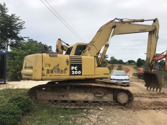 ขาย 590,000 KOMATSU pc 200-6 เล่มทะเบียน ไฟฟ้าครบ เครื่องดี ปั้มแรง เอวแน่น ช่วงล่างสวย รถพร้อมใช้งานเอกสารพร้อมโอน รถอยู่ เพชรบูณร์ 0967428942