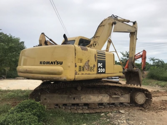 ขาย 590,000 KOMATSU pc 200-6 เล่มทะเบียน ไฟฟ้าครบ เครื่องดี ปั้มแรง เอวแน่น ช่วงล่างสวย รถพร้อมใช้งานเอกสารพร้อมโอน รถอยู่ เพชรบูณร์ 0967428942