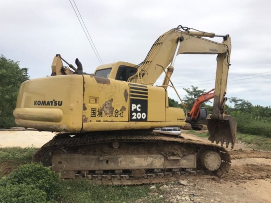 ขาย 590,000 KOMATSU pc 200-6 เล่มทะเบียน ไฟฟ้าครบ เครื่องดี ปั้มแรง เอวแน่น ช่วงล่างสวย รถพร้อมใช้งานเอกสารพร้อมโอน รถอยู่ เพชรบูณร์ 0967428942