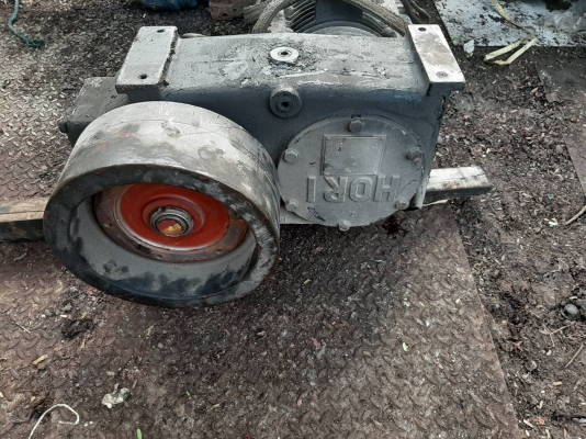 ปั้มลมเป่าปูน HORI