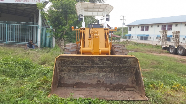 ขาย รถตัก KOMATSU 515 เครื่องดี เกียร์ดี รถพร้อมใช้งานครับ