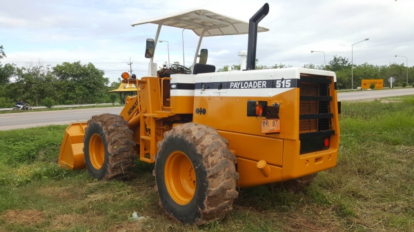 ขาย รถตัก KOMATSU 515 เครื่องดี เกียร์ดี รถพร้อมใช้งานครับ