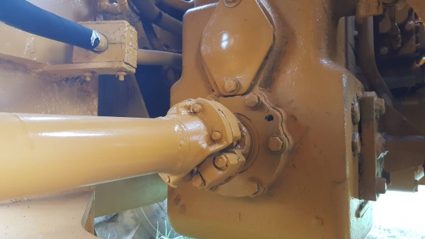 ขาย รถตัก KOMATSU 515 เครื่องดี เกียร์ดี รถพร้อมใช้งานครับ