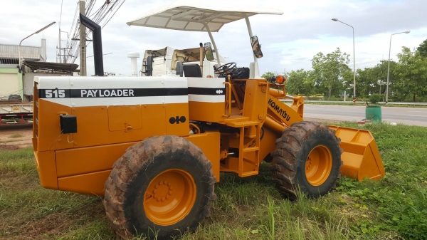 ขาย รถตัก KOMATSU 515 เครื่องดี เกียร์ดี รถพร้อมใช้งานครับ