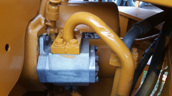 ขาย รถตัก KOMATSU 515 เครื่องดี เกียร์ดี รถพร้อมใช้งานครับ