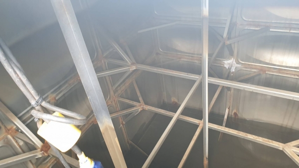 ขายถังน้ำสแตนเลส 15,000 ลิตร กว้าง 2 เมตร ยาว 3 เมตร สูง 2 เมตร 50 ราคา 45,000 บาทครับ