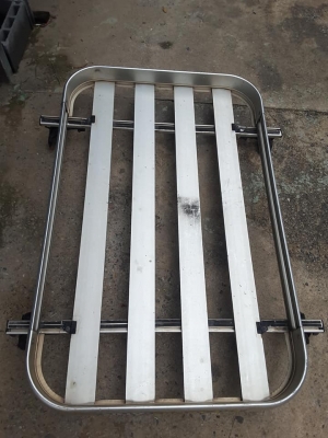 Rack หลังคา + หูจับ+คานขวาง สภาพดี พร้อมใช้งาน 1ชุด Rack หลังคา + หูจับ+คานขวาง สภาพดี พร้อมใช้งาน 1ชุด