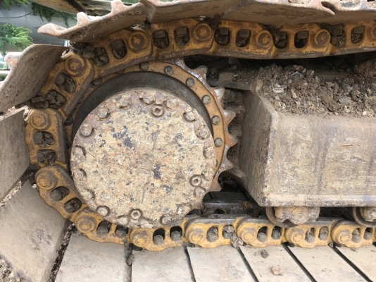 ขาย 865,000 KOMATSU pc 200-7 ปี 2005 ทำงาน  10,000 ชัวโมง เครื่องดี ปั้มแรง โซ่ใหม่ 2 ข้าง ไฟฟ้าครบ เอวแน่น แอร์หนาว  เอกสารอินวอยท์ รถสวยพร้อมใช้งาน รถอยู่  เพชรบูรณ์ 090-772-3710 090-772-3708