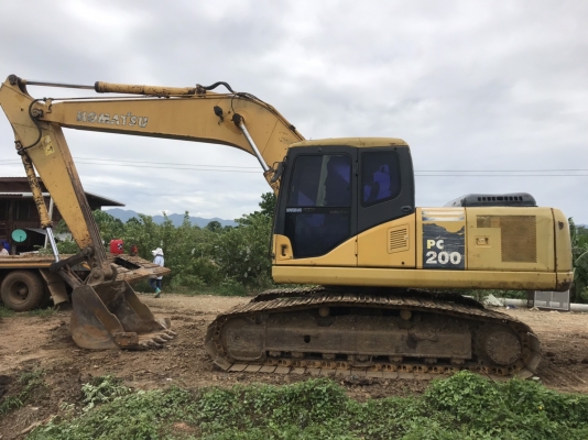 ขาย 865,000 KOMATSU pc 200-7 ปี 2005 ทำงาน  10,000 ชัวโมง เครื่องดี ปั้มแรง โซ่ใหม่ 2 ข้าง ไฟฟ้าครบ เอวแน่น แอร์หนาว  เอกสารอินวอยท์ รถสวยพร้อมใช้งาน รถอยู่  เพชรบูรณ์ 090-772-3710 090-772-3708