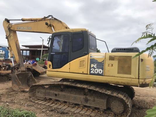 ขาย 865,000 KOMATSU pc 200-7 ปี 2005 ทำงาน  10,000 ชัวโมง เครื่องดี ปั้มแรง โซ่ใหม่ 2 ข้าง ไฟฟ้าครบ เอวแน่น แอร์หนาว  เอกสารอินวอยท์ รถสวยพร้อมใช้งาน รถอยู่  เพชรบูรณ์ 090-772-3710 090-772-3708