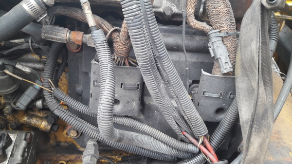 ขายเครื่อง CAT 3126 เครื่องเก่านอกนำเข้า 309 แรงโทร 084-5424150