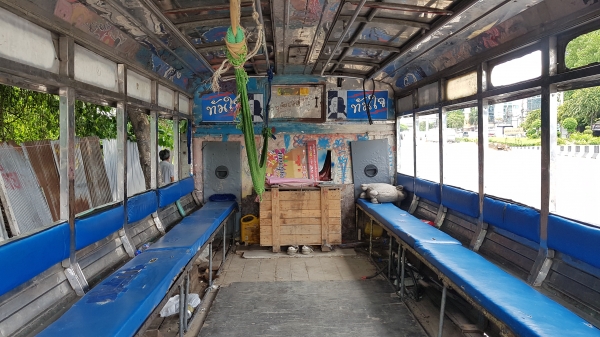 ขายรถ 6 ล้อ พร้อมโอน ใช้รับส่งคนงานได้