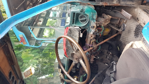 ขายรถ 6 ล้อ พร้อมโอน ใช้รับส่งคนงานได้