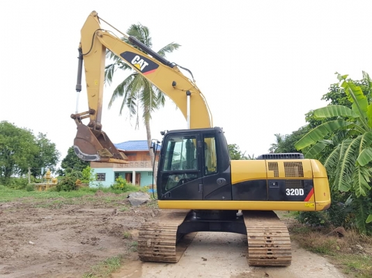 CAT320D เก๋งดำ JAPAN 8,6xxชม.  เอกสารหนังสือแจ้งจำหน่ายราคา1,750,000บาท 081-989-1989 หรั่งครับ