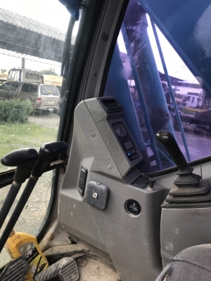 ขายแบคโฮKobeclo sk200-6 sUper ขายแบคโฮKobeclo sk200-6 sUper