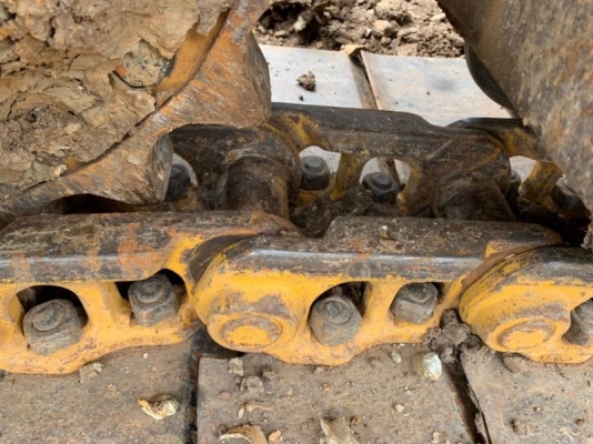 ขาย 865,000 บาท  KOMATSU PC 200-7 ปี 2005 ทำงาน  1x,xxx ชัวโมง เครื่องดี ปั้มแรง โซ่ใหม่ 2 ข้าง ไฟฟ้าครบ เอวแน่น แอร์หนาว รถพร้อมใช้งาน เอกสารอินวอยท์  รถอยู่  เพชรบูรณ์  โทร 0610710295  สนใจ รายการสินค้า อื่นๆ ที่ เว็ปไชค์ Truck2Hand https://www.truck2ha