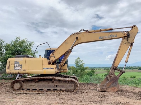 ขาย 865,000 บาท  KOMATSU PC 200-7 ปี 2005 ทำงาน  1x,xxx ชัวโมง เครื่องดี ปั้มแรง โซ่ใหม่ 2 ข้าง ไฟฟ้าครบ เอวแน่น แอร์หนาว รถพร้อมใช้งาน เอกสารอินวอยท์  รถอยู่  เพชรบูรณ์  โทร 0610710295  สนใจ รายการสินค้า อื่นๆ ที่ เว็ปไชค์ Truck2Hand https://www.truck2ha