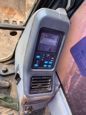 ขาย 865,000 บาท  KOMATSU PC 200-7 ปี 2005 ทำงาน  1x,xxx ชัวโมง เครื่องดี ปั้มแรง โซ่ใหม่ 2 ข้าง ไฟฟ้าครบ เอวแน่น แอร์หนาว รถพร้อมใช้งาน เอกสารอินวอยท์  รถอยู่  เพชรบูรณ์  โทร 0610710295  สนใจ รายการสินค้า อื่นๆ ที่ เว็ปไชค์ Truck2Hand https://www.truck2ha