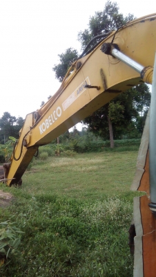 ขายแบคโคร koBelco. Sk200-3 เล่มทะเบียนพร้อม ราคา  470000 บาท   ดูรถที จ. ศรีสะเกษ  สอบถามเพิ่ม 098 668-3479 dtac 094 283-9369 สิทธิ์ คับ