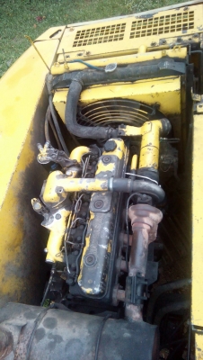 ขายแบคโคร koBelco. Sk200-3 เล่มทะเบียนพร้อม ราคา  470000 บาท   ดูรถที จ. ศรีสะเกษ  สอบถามเพิ่ม 098 668-3479 dtac 094 283-9369 สิทธิ์ คับ