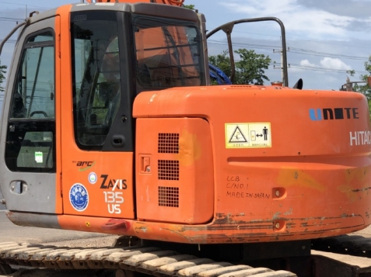ขายรถขุด HITACHI ZX135US นำเข้าเองจากญี่ปุ่น สภาพสวยพร้อมใช้ มีVDOการทำงานครับ