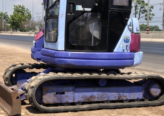ขายรถขุด KOMATSU PC50UU-2 อาร์มยาวพิเศษ คอนโทรลสั้น นำเข้าเองจากญี่ปุ่น สภาพสวยพร้อมใช้ มีVDOการทำงานครับ