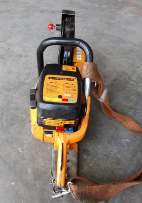 เครื่องตัดคอนกรีต ตัดผนัง ตัดหัวเข็ม ยี่ห้อ PARTNER รุ่นK650 ใบตัดขนาด12นิ้ว มาจากญี่ปุ่น สภาพสวย ใช เครื่องตัดคอนกรีต ตัดผนัง ตัดหัวเข็ม ยี่ห้อ PARTNER รุ่นK650 ใบตัดขนาด12นิ้ว มาจากญี่ปุ่น สภาพสวย ใช