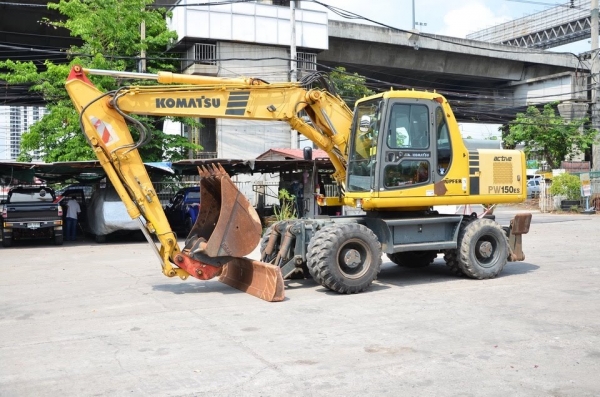 รถขุดล้อยางKOMATSU PW 150ES-6