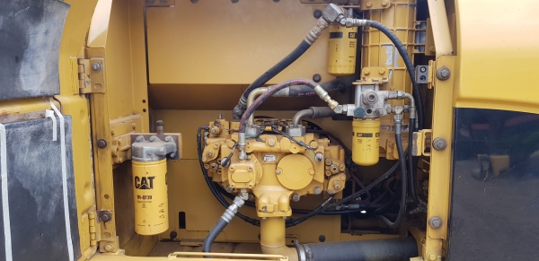 CATERPILLAR 320D (ท่าม่วงแทรกเตอร์ 086-5003800)