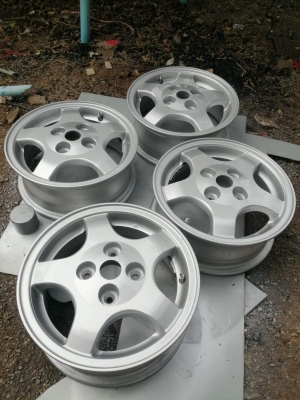 ขายล้อแม็กขอบ 13 /4รู100 ราคา4วง 1700 นัดรับราชบุรี 0984728098