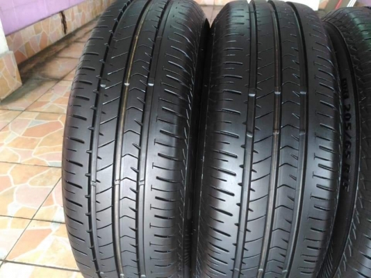 ล้อแม็ก Toyota Innova ขอบ 15*6,ET45,5h114.3 พร้อมยาง Bridgestone Ecopia EP300  205/65R15 ผลิตปี 2017(ลงพื้น 2019) สภาพพร้อมใช้งาน ขายถูกๆ ทั้งชุด 6900.- เทิร์นได้ ใส่ฟรี รับบัตร ส่งทั่วไทย