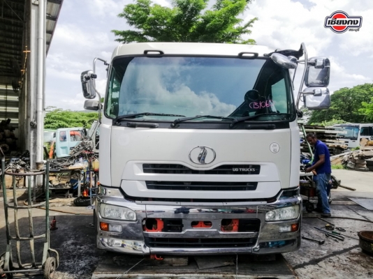 หัวเก๋ง NISSAN UD QUON เครื่องยนต์ GE13 TURBO INTER  370 PS สีขาว