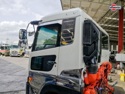 หัวเก๋ง NISSAN UD QUON เครื่องยนต์ GE13 TURBO INTER  370 PS สีขาว