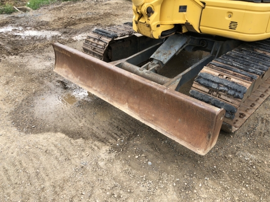 KOMATSU PC40MR-2 รุ่นใหม่ ยกหัวเก๋งได้ นำเข้าเองจากญี่ปุ่น